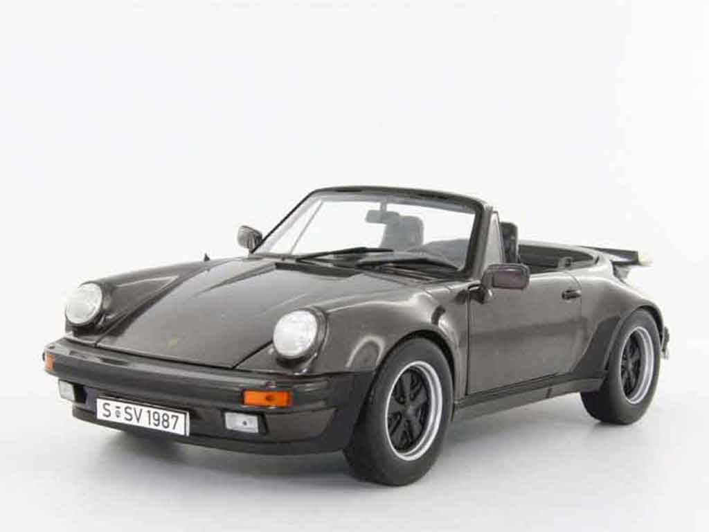 Porsche 911 Turbo cabriolet 1/18 Norev