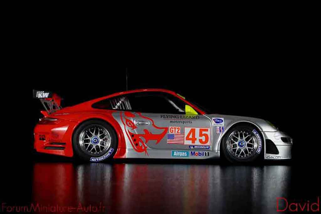 Porsche 911 GT3 RSR 2007 flying lizard #45 alms 1/18 Autoart