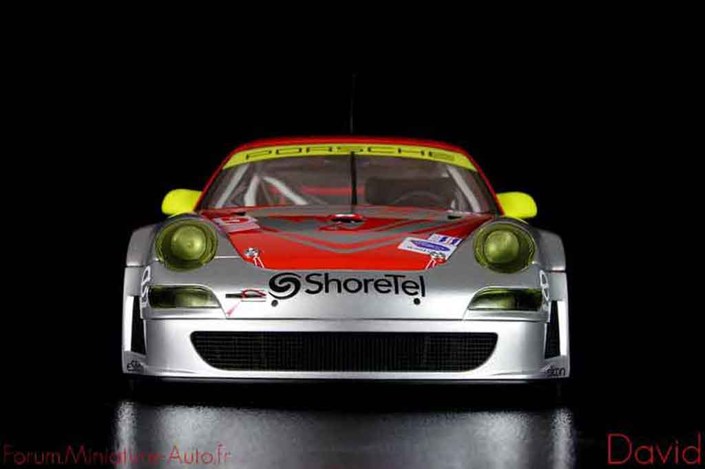 Porsche 911 GT3 RSR 2007 flying lizard #45 alms 1/18 Autoart
