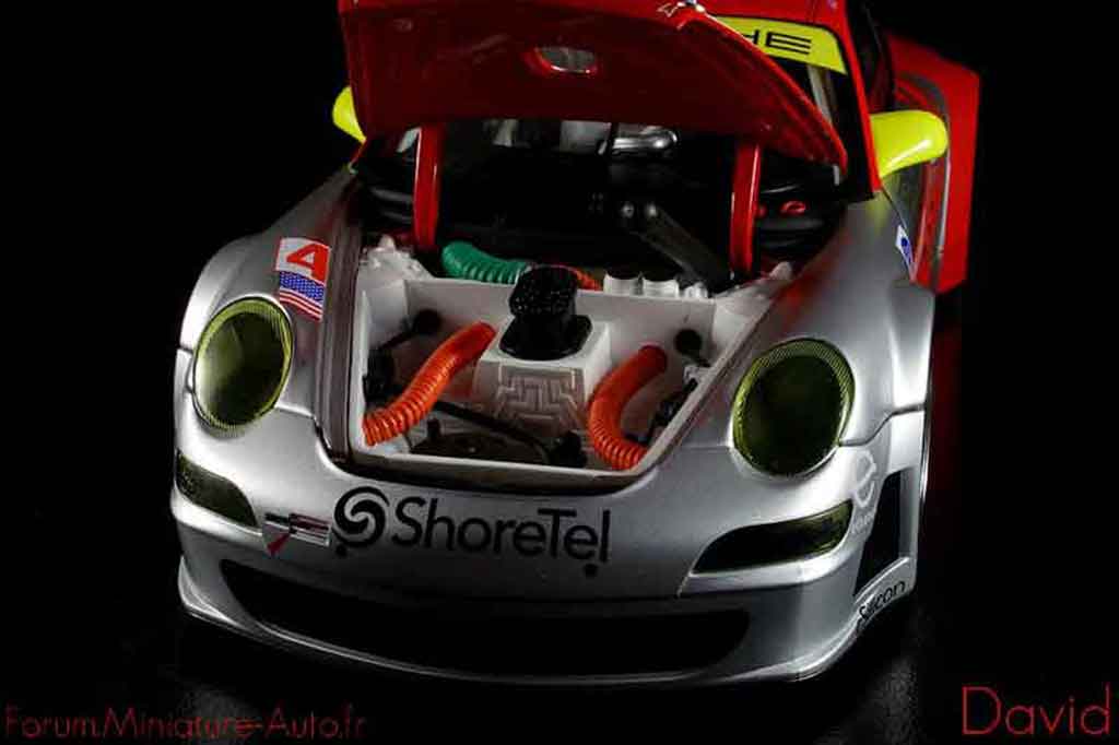 Porsche 911 GT3 RSR 2007 flying lizard #45 alms 1/18 Autoart