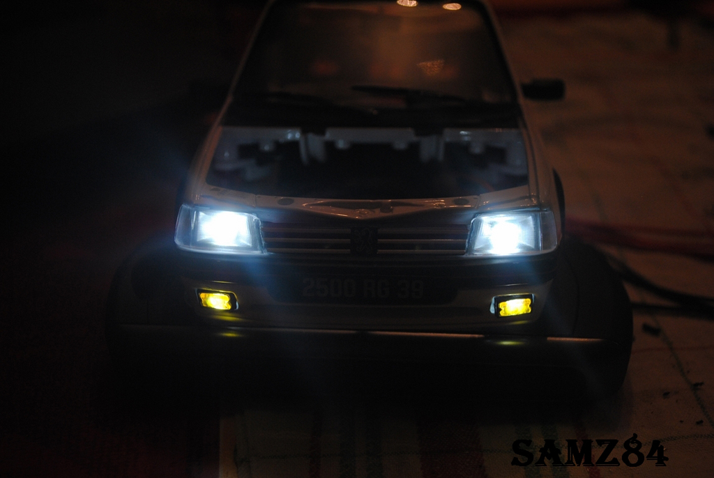 Peugeot 205 GTI Wit 1.9 LED 1/18 Norev