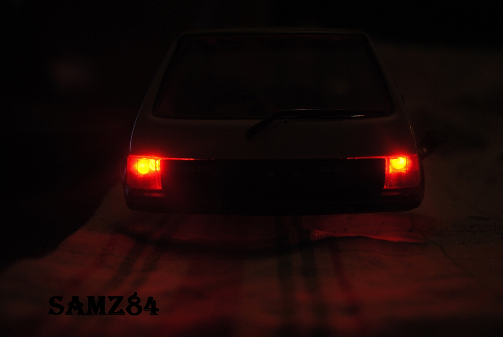 Peugeot 205 GTI Wit 1.9 LED 1/18 Norev