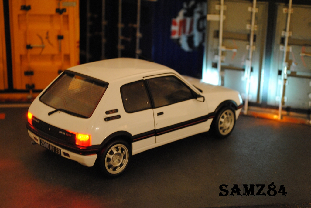 Peugeot 205 GTI Wit 1.9 LED 1/18 Norev