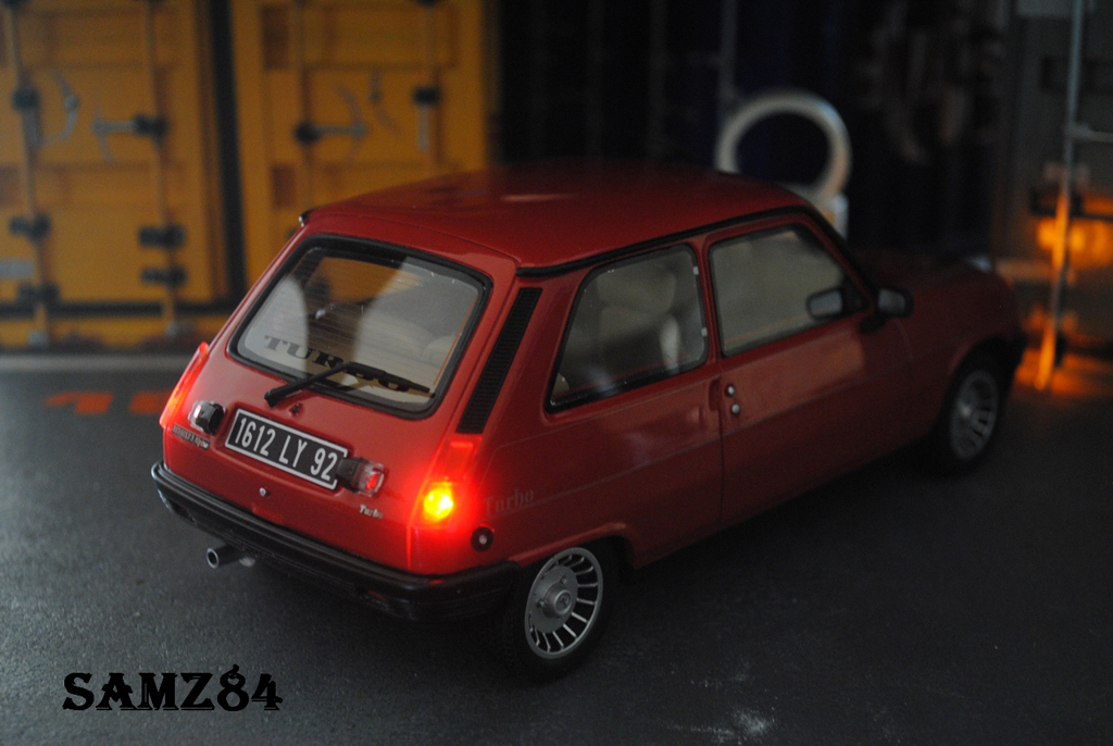 Renault 5 Alpine Turbo Rood LED 1/18 Ottomobile