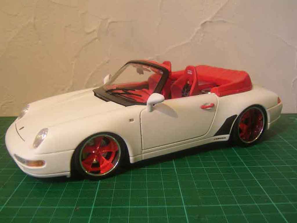 Porsche 911 Cabriolet Carrera tuning 1/18 Burago