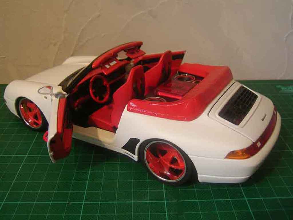 Porsche 911 Cabriolet Carrera tuning 1/18 Burago