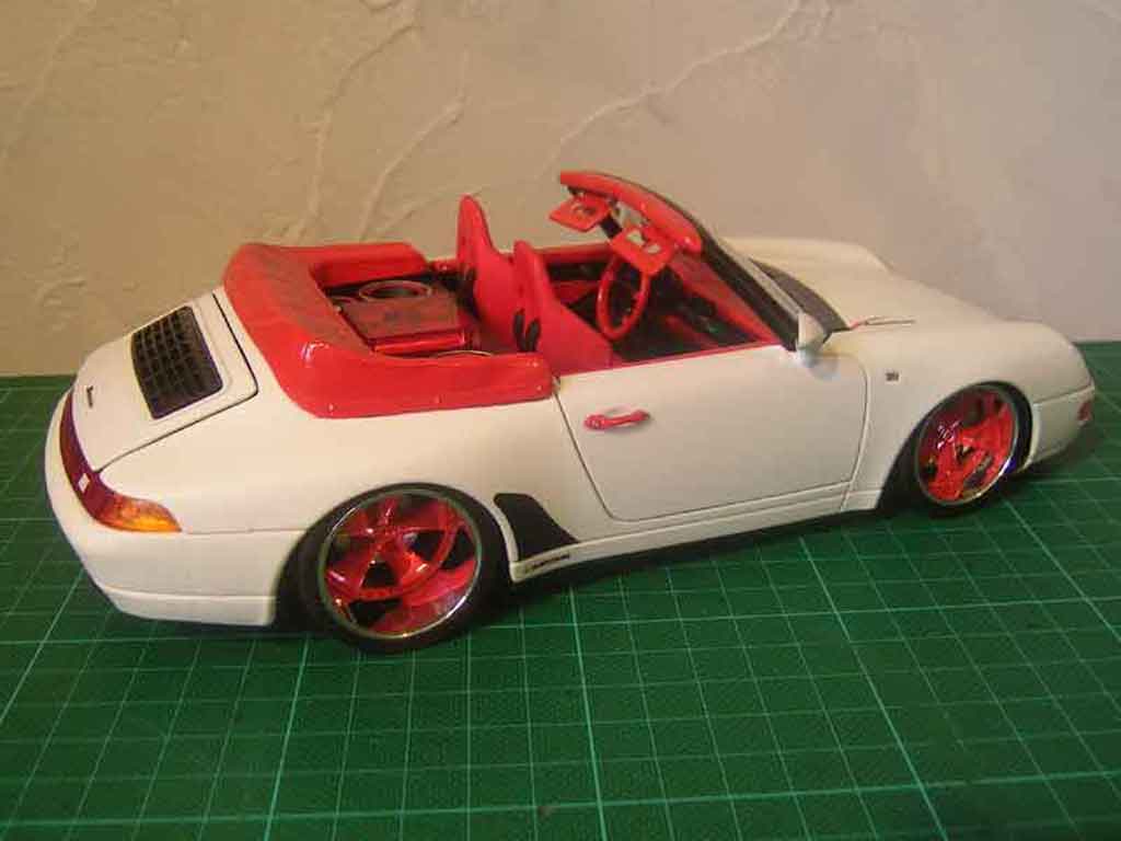 Porsche 911 Cabriolet Carrera tuning 1/18 Burago