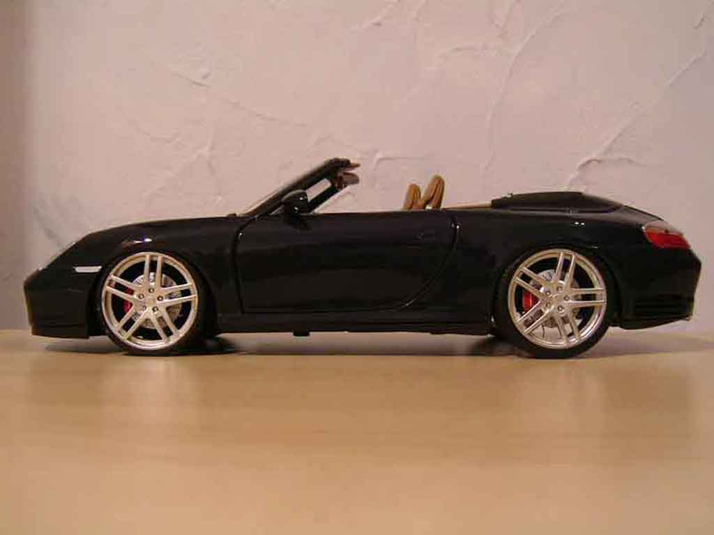 Porsche 911 Cabriolet zwart jantes f430 1/18 Maisto
