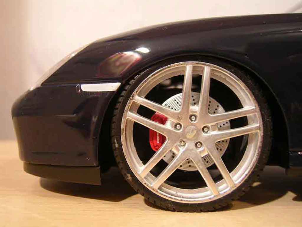 Porsche 911 Cabriolet zwart jantes f430 1/18 Maisto