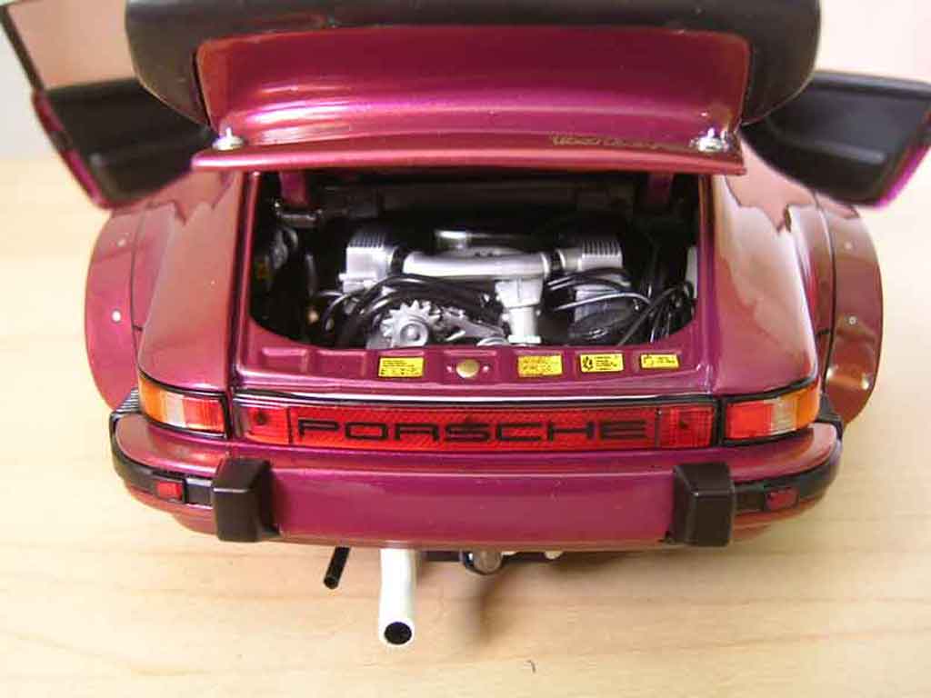 Porsche 934 RSR Turbo standox interlagos fire 1/18 Exoto