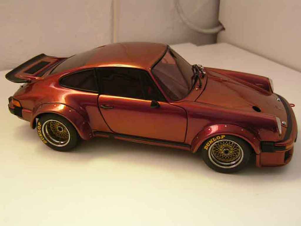 Porsche 934 RSR Turbo standox interlagos fire 1/18 Exoto