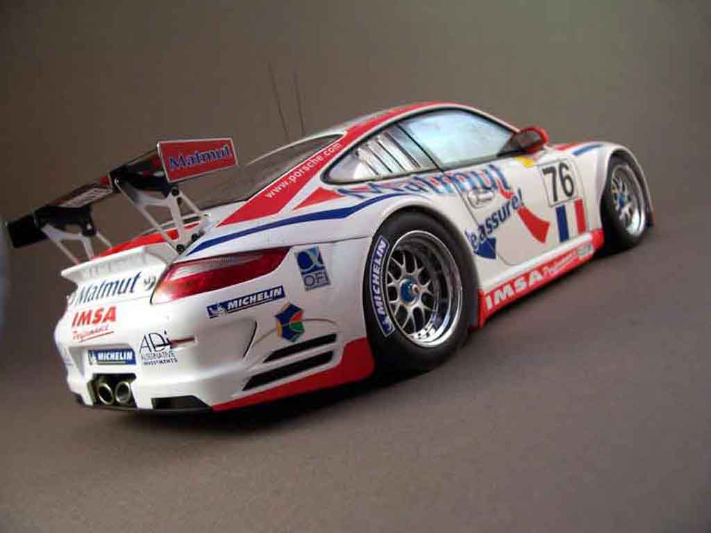Porsche 911 GT3 RSR 2007 76lm07 1/18 Autoart