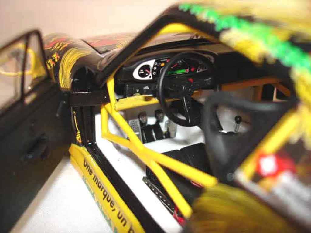 Porsche 911 GT2 ffsa 99 pain paillasse 1/18 Ut Models