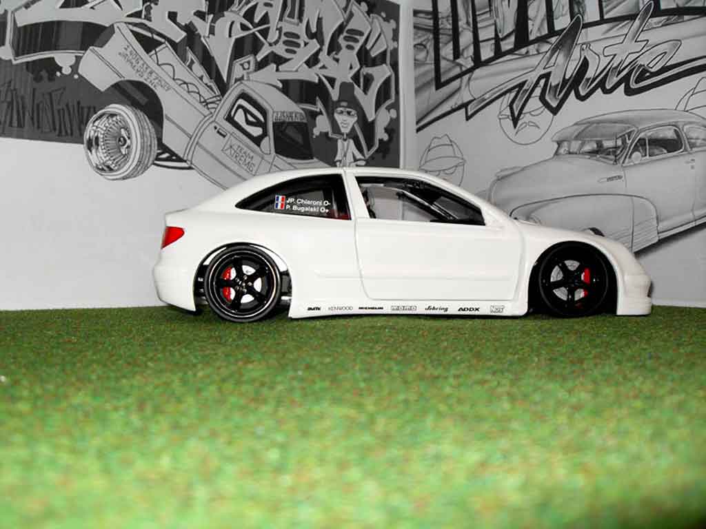 Citroen Xsara tuning 1/18 Solido tuning wrc wit bianca modelauto