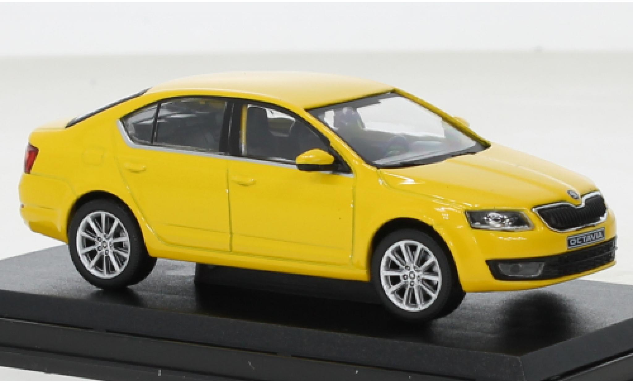 Skoda Octavia 1/43 Abrex III geel Taxi 2012 modelauto
