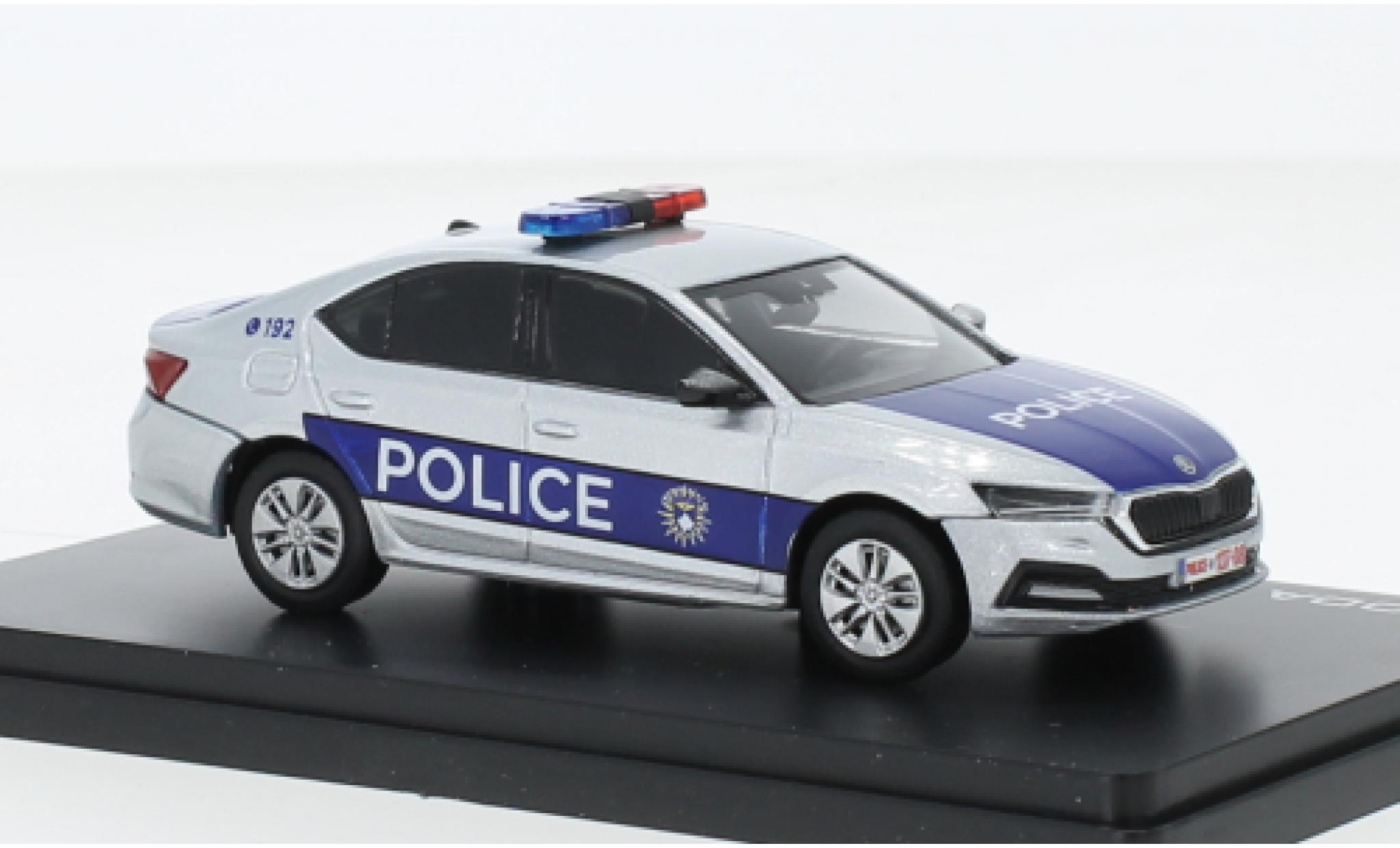 Skoda Octavia 1/43 Abrex IV Politie Kosovo 2020 modelauto