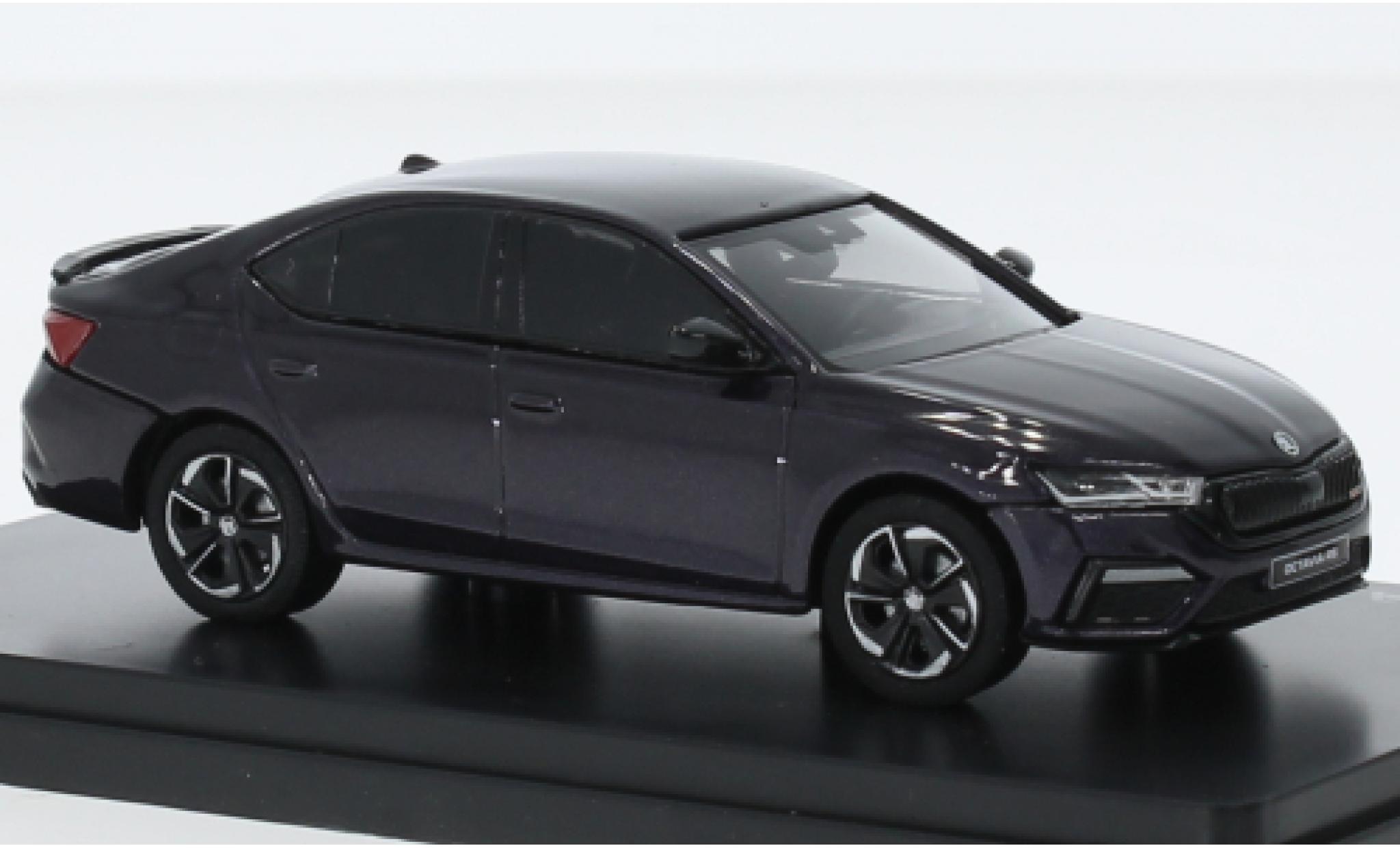Skoda Octavia 1/43 Abrex IV RS metallic paars 2020 modelauto