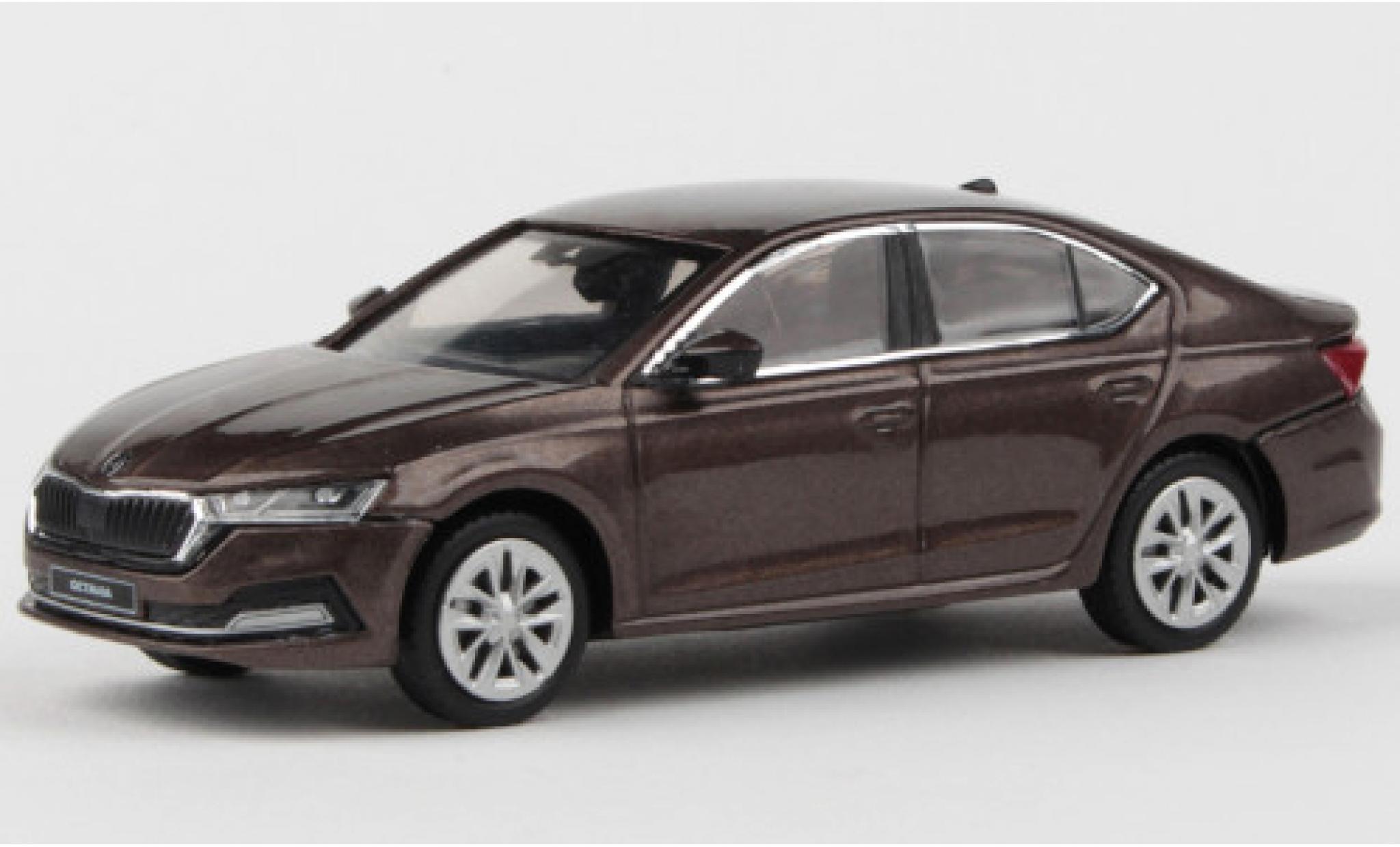 Skoda Octavia 1/43 Abrex IV metallic bruin 2020 modelauto
