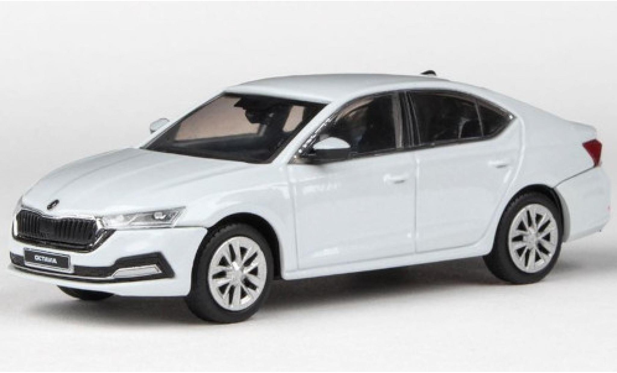 Skoda Octavia 1/43 Abrex IV metallic wit 2020 modelauto