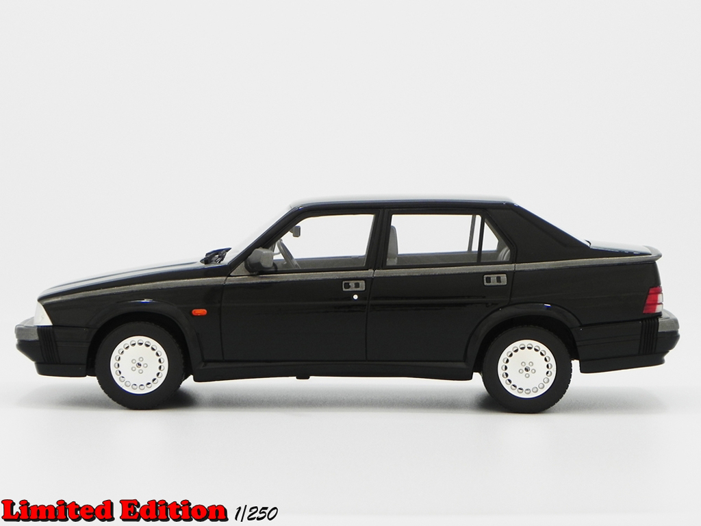 Alfa Romeo 75 turbo 1.8 Q.V. LM087A zwart 1/18 Laudoracing Models