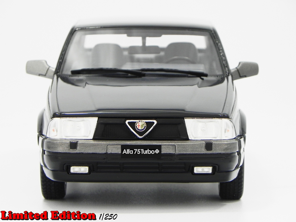 Alfa Romeo 75 turbo 1.8 Q.V. LM087A zwart 1/18 Laudoracing Models