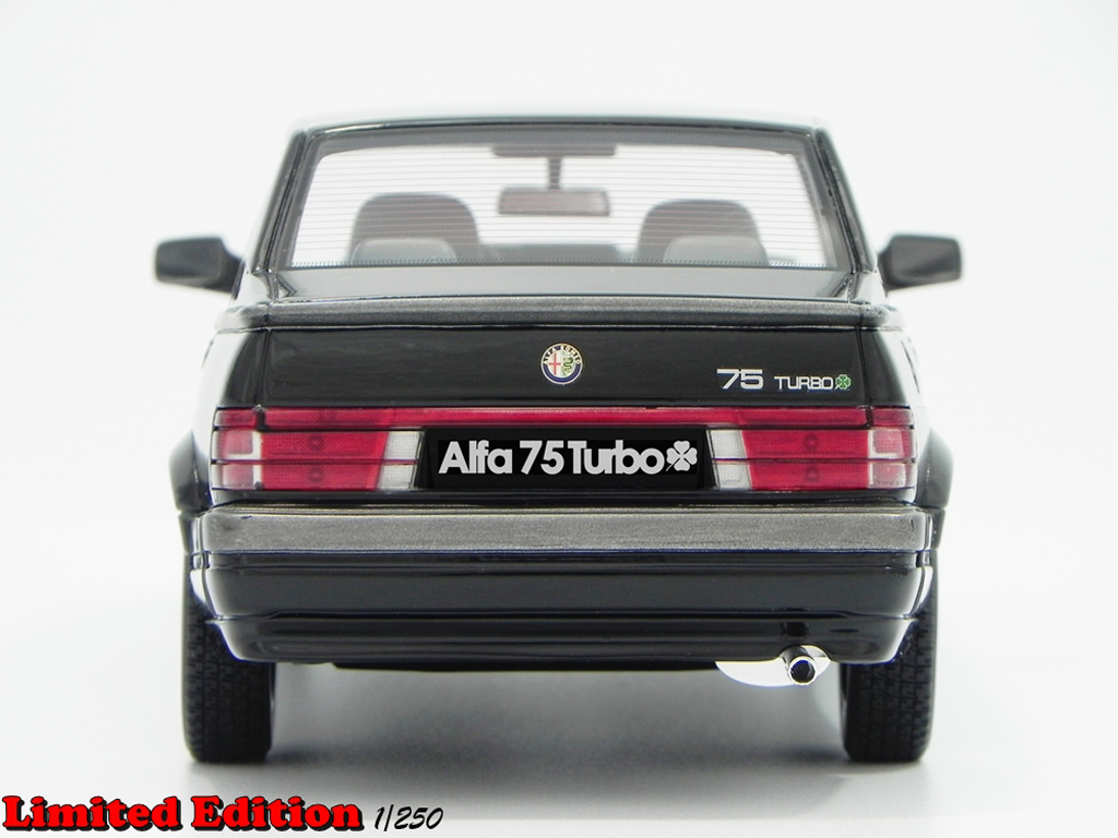Alfa Romeo 75 turbo 1.8 Q.V. LM087A zwart 1/18 Laudoracing Models