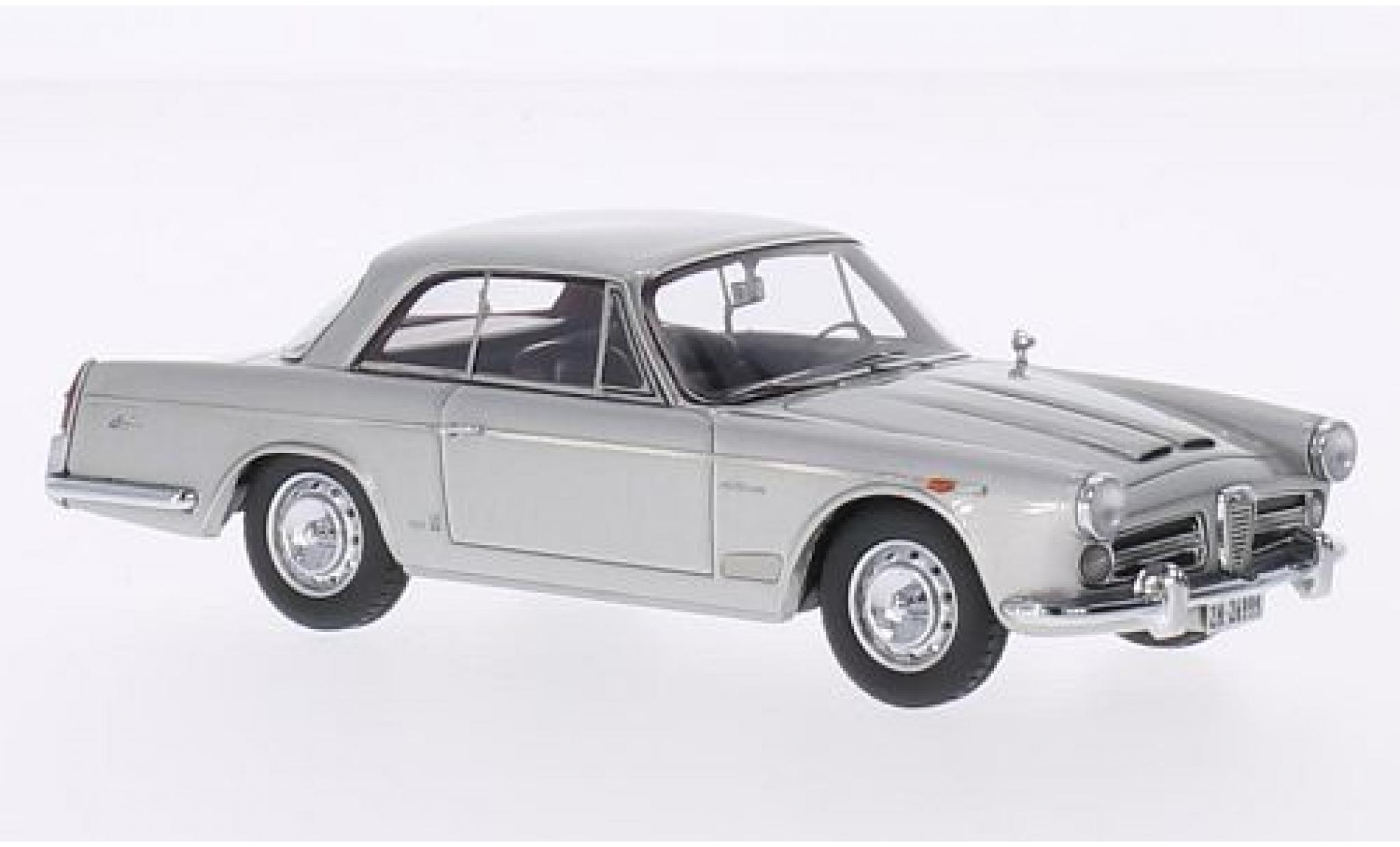 Alfa Romeo 2000 1/43 Matrix S Coupe grijs 1:43 modelauto