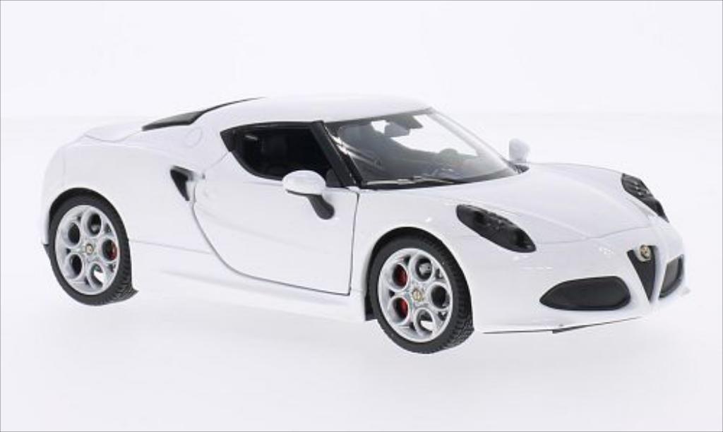 Alfa Romeo 4C 1/24 Welly wit 2014 modelauto