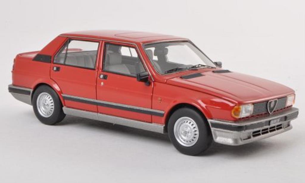 Alfa Romeo Giulietta 1/43 Neo 1.6 rood 1980 modelauto