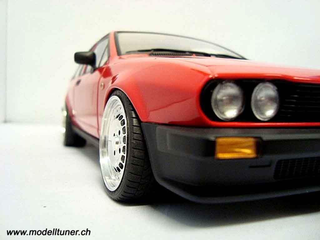 Alfa Romeo GT 2.0 1/18 Autoart V 2.0 alfetta 1980 modelauto