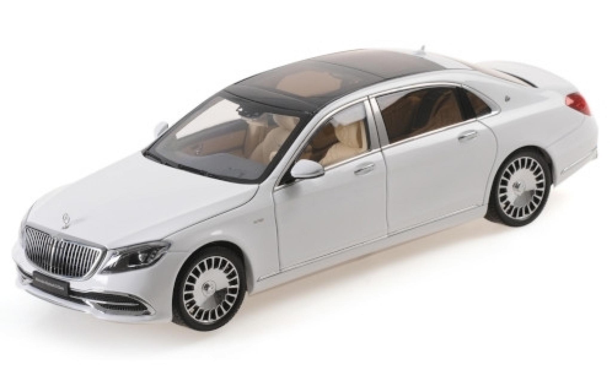 Mercedes CLA 1/18 Almost Real Maybach Classe S metallic wit 2019 modelauto