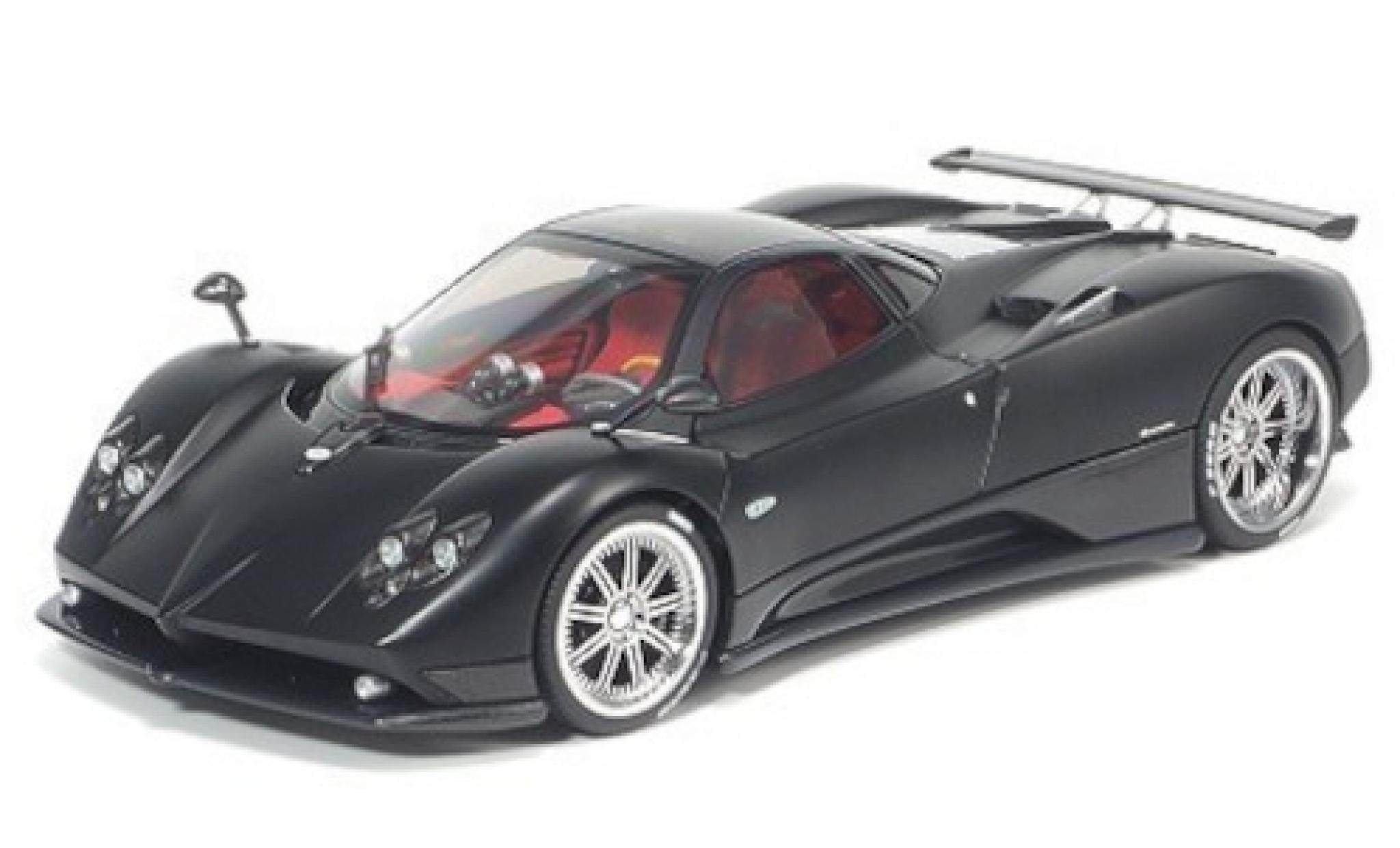 Pagani Zonda 1/18 Almost Real F matt-zwart 2015 modelauto