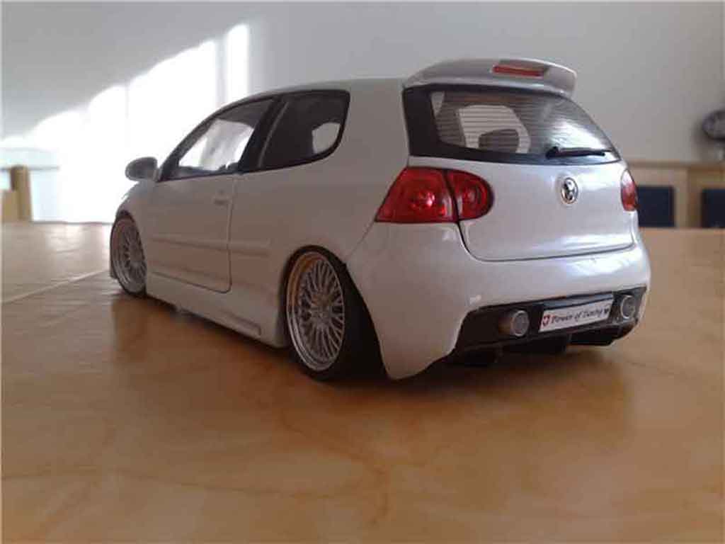Volkswagen Golf GTI wit jantes bbs 1/18 Norev