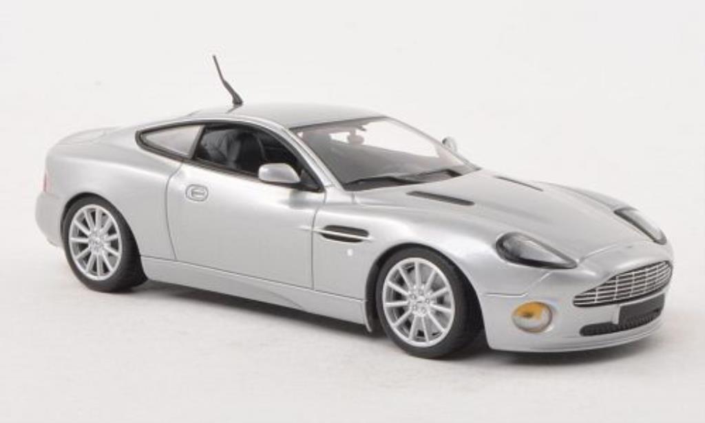 Aston Martin Vanquish 1/43 Minichamps S grijs 2004 modelauto