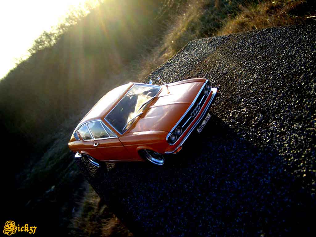 Audi 100 coupe S 1970 oranje jantes porsche 1/18 Anson