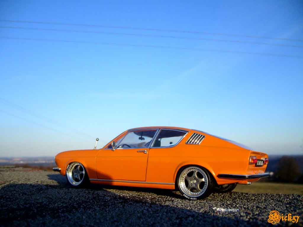 Audi 100 coupe S 1970 oranje jantes porsche 1/18 Anson