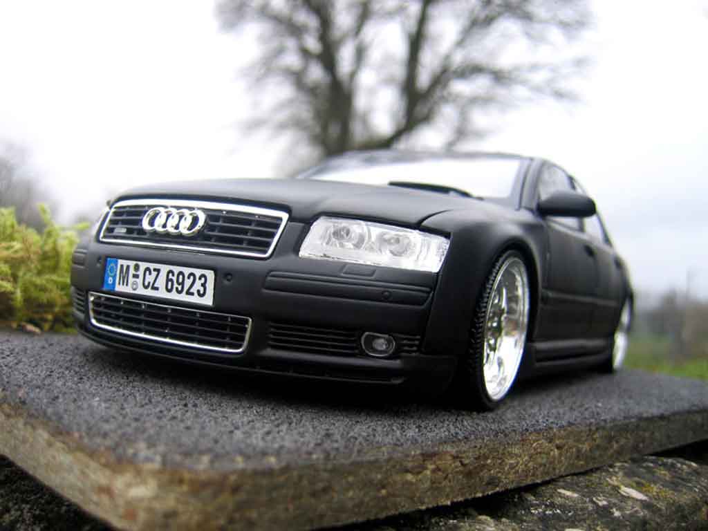 Audi A8 berline 4.2 TDI dub 1/18 Motormax