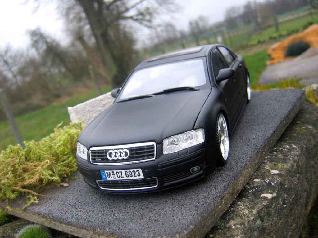 Audi A8 berline 4.2 TDI dub 1/18 Motormax