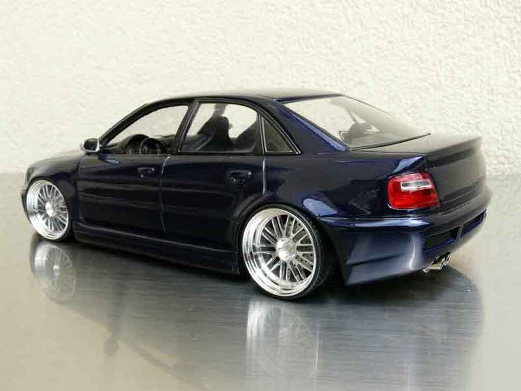 Audi RS4 avant b5 jantes bbs 20 pouces 1/18 Ut Models
