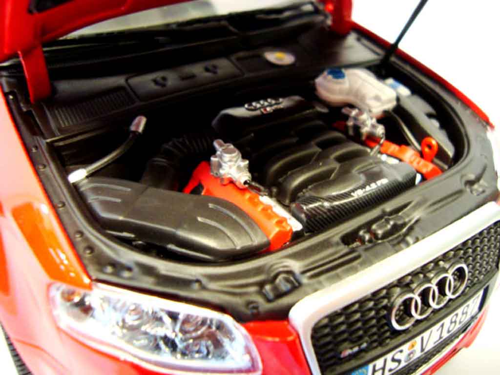 Audi RS4 avant rood jantes 19 pouces bbs rs 1/18 Minichamps