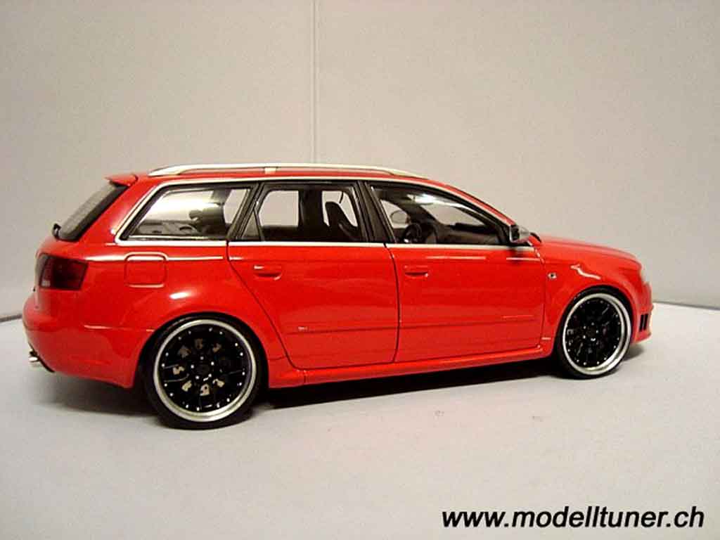 Audi RS4 avant rood jantes 19 pouces bbs rs 1/18 Minichamps