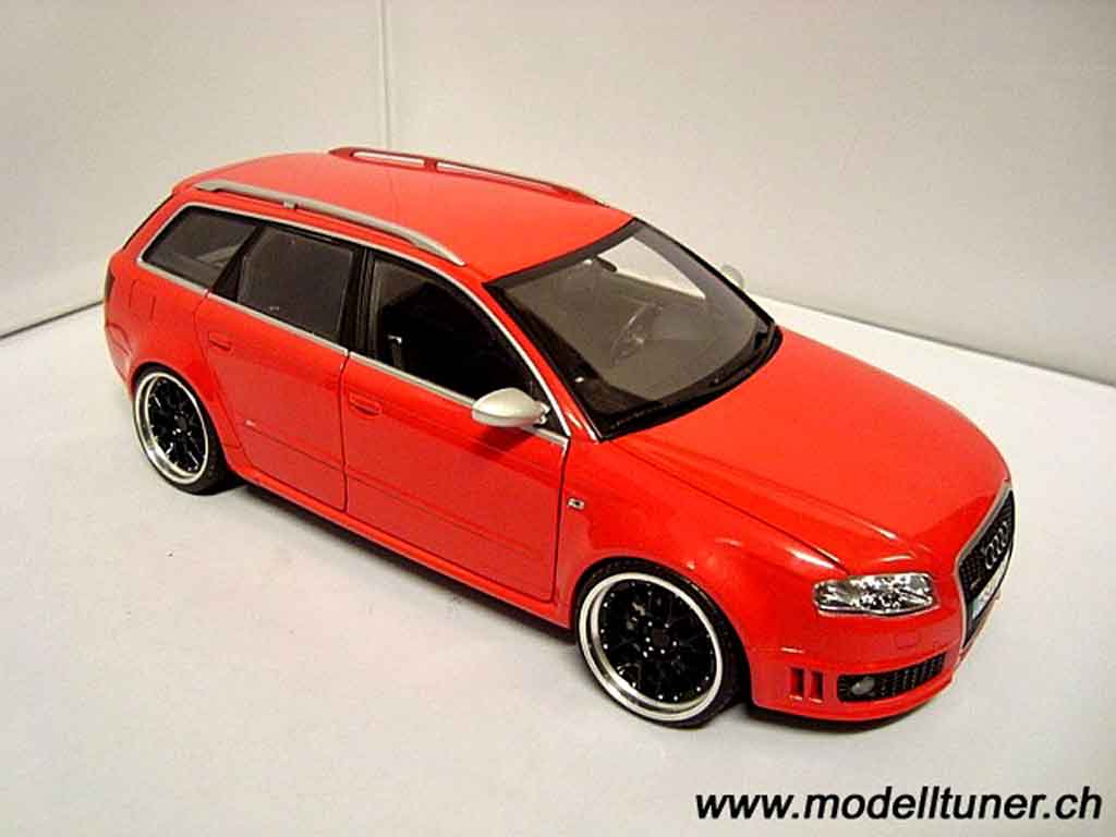 Audi RS4 avant rood jantes 19 pouces bbs rs 1/18 Minichamps