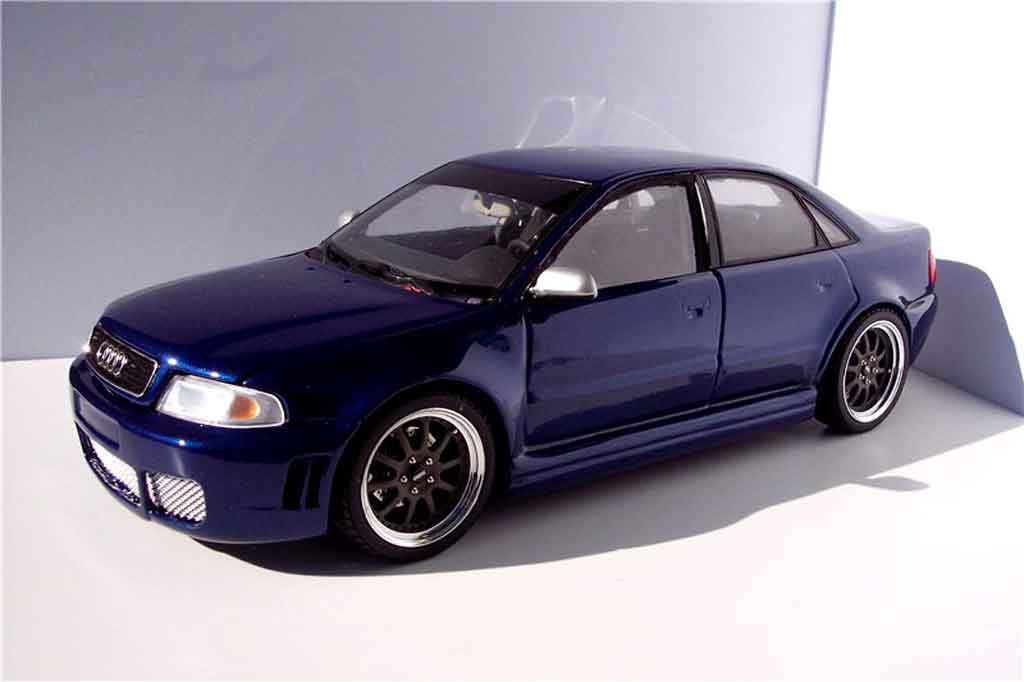 Audi S4 berline kit rs4 blauw jantes kinesis 1/18 Ut Models