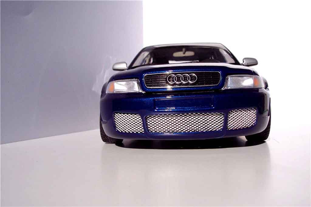 Audi S4 berline kit rs4 blauw jantes kinesis 1/18 Ut Models