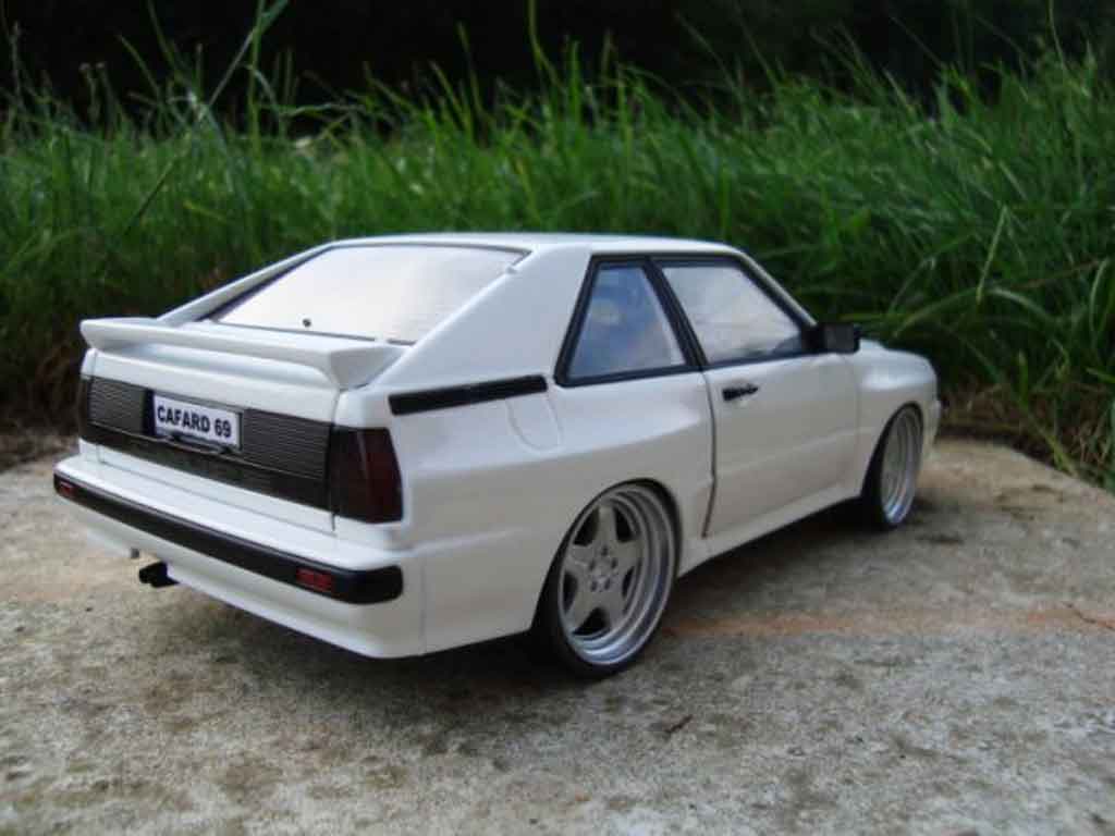 Audi Sport Quattro 1/18 Autoart wit jantes amg en 17 pouces entierement en alu modelauto
