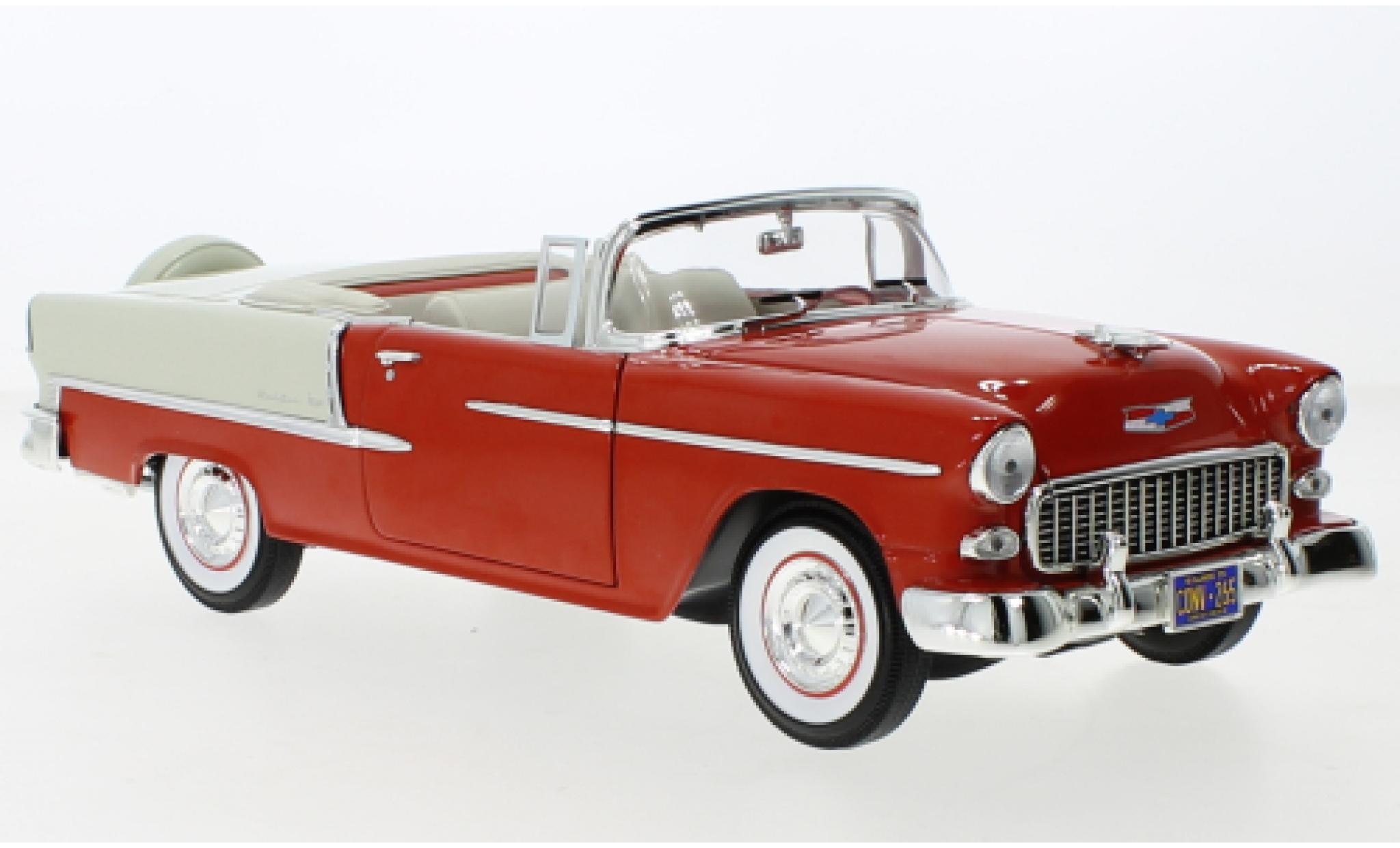 Chevrolet Bel Air 1/18 Auto World Cabriolet oranje/beige 1955 modelauto