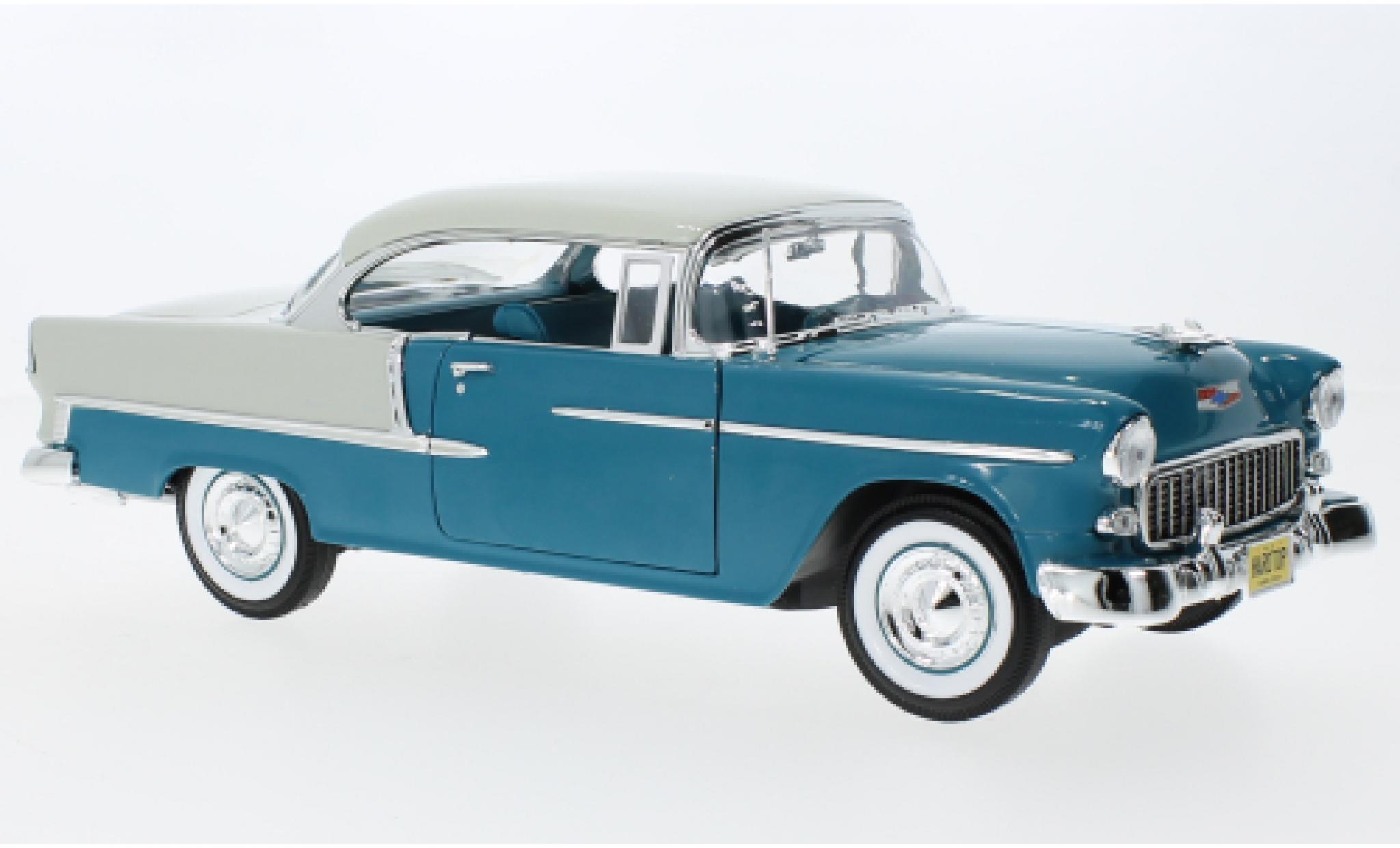 Chevrolet Bel Air 1/18 Auto World Bel air Hardtop blauw/beige 1955 modelauto