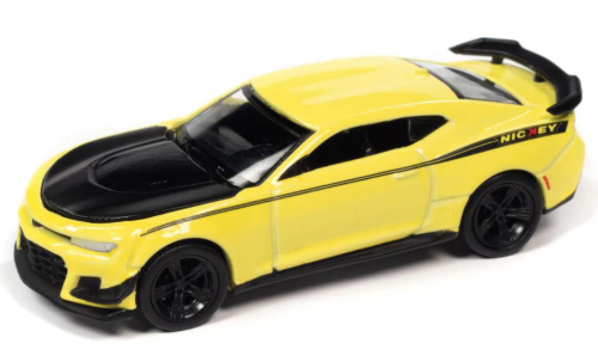 Chevrolet Camaro 1/64 Auto World ZL1 1LE Nickey geel clair 2019 modelauto