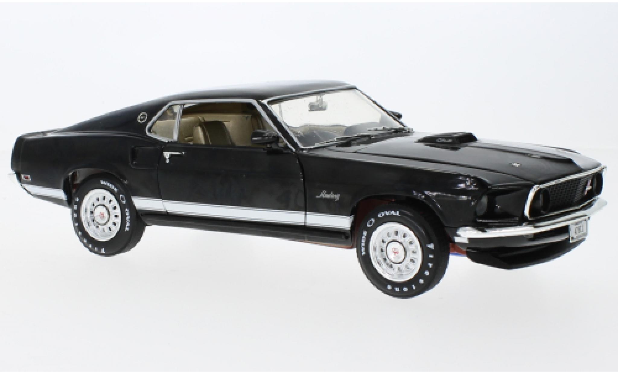 Ford Mustang 1/18 Auto World GT zwart 1969 modelauto