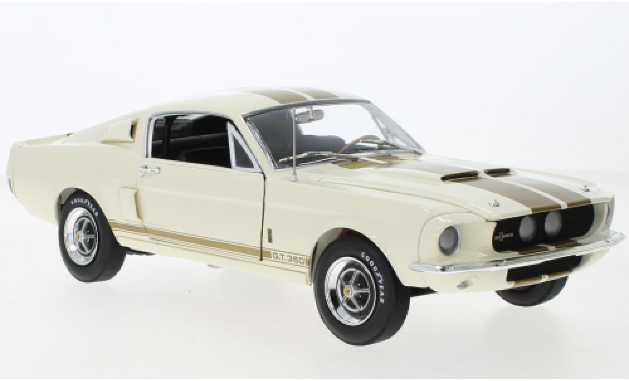 Shelby GT 1/18 Auto World Ford Mustang -350 beige/Dekor 1967 modelauto